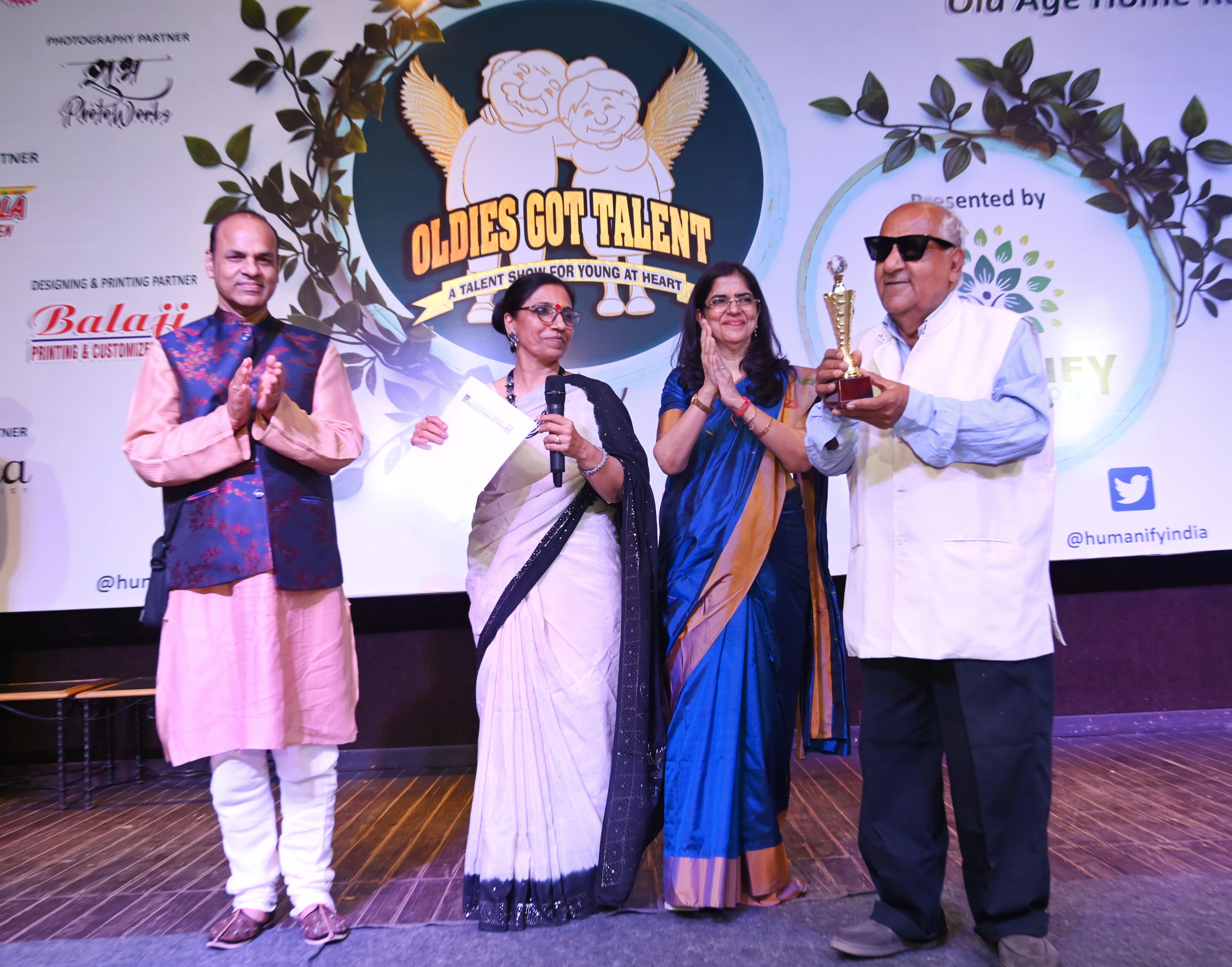 Elderly empowerment through creative activities